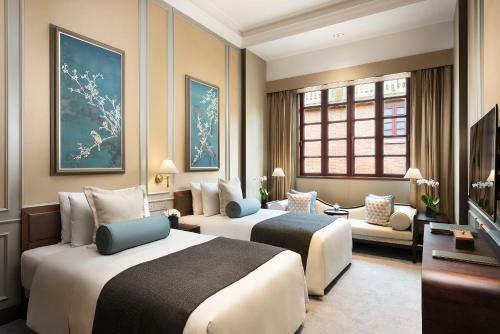 Hotel Capella Shanghai, Jian Ye Li