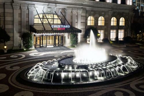 Hotel Courtyard By Marriott Shanghai Changfeng Park