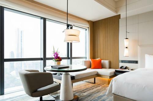 Crowne Plaza Shenzhen Nanshan, An Ihg Hotel
