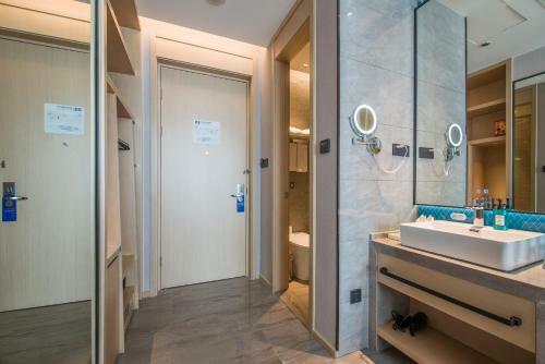 Holiday Inn Express Shenzhen Nanshan, An Ihg Hotel