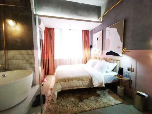 Black Gold Factory Boutique Design Hotel