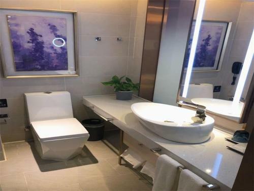 Lavande Hotel Turpan Grand Cross