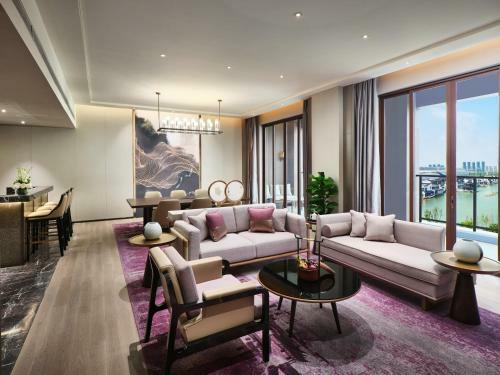 Crowne Plaza Wuxi Lake View, An Ihg Hotel