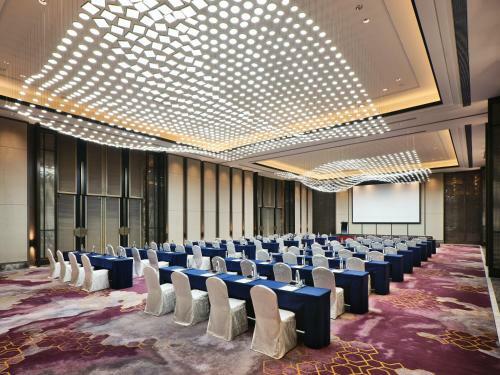 Crowne Plaza Wuxi Lake View, An Ihg Hotel