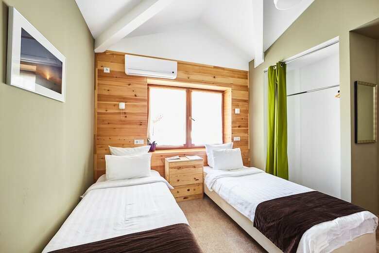 Hostal Park Chalet Residence