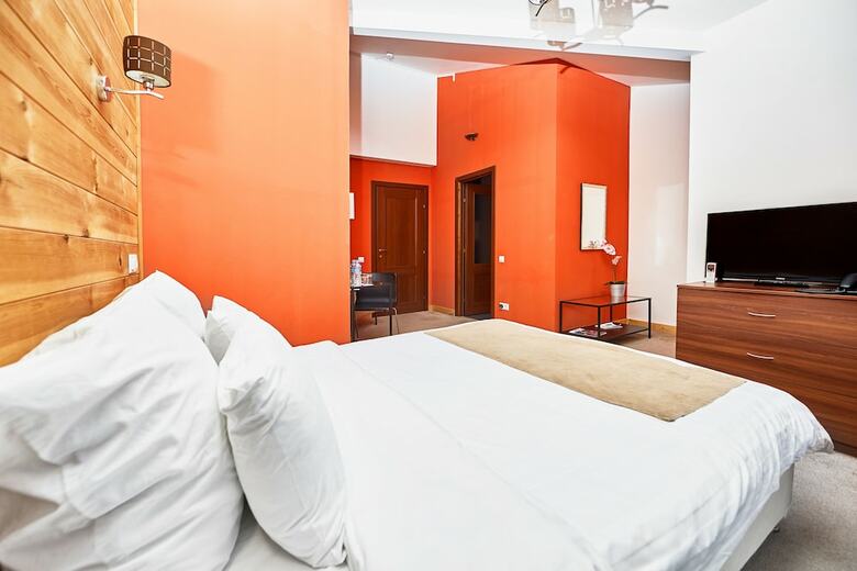 Hostal Park Chalet Residence