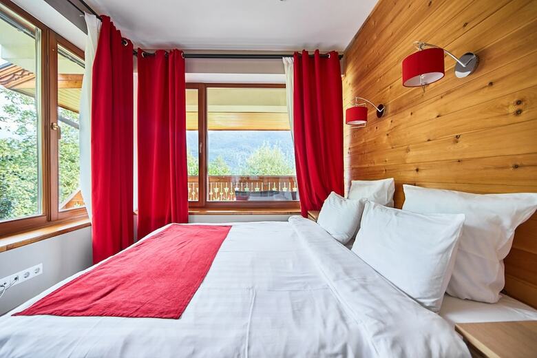 Hostal Park Chalet Residence