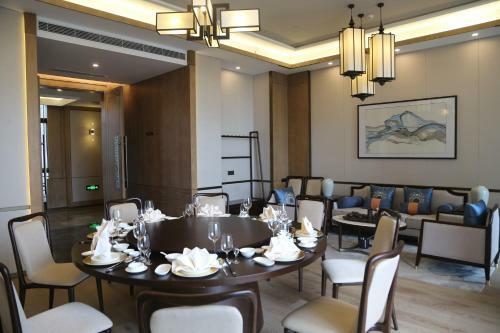 Qiyue Hotel