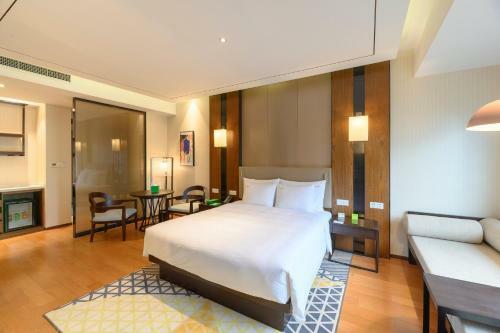 Holiday Inn Kunshan, An Ihg Hotel