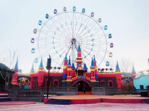 Lavande Hotel Zigong Tanmulin Lantern Park