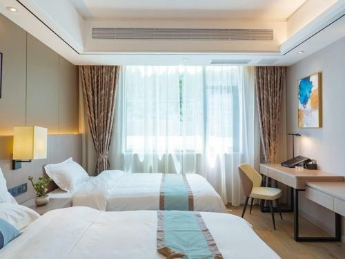 Greentree Eastern Dali Railway Station Hotel