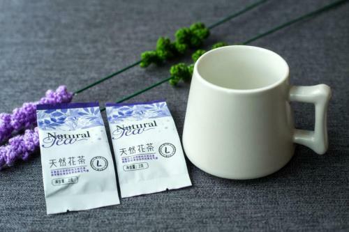 Lavande Hotel Heyuan Wanlong City