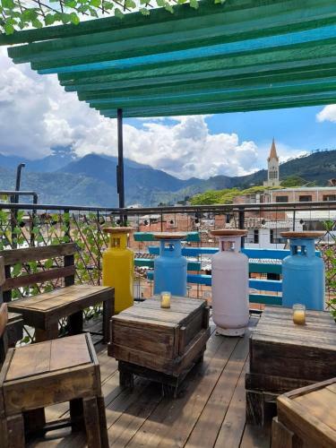 Farallones Apartahotel - Betania