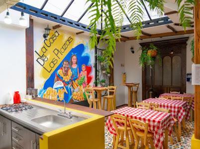 Hostal La Casa De Las Plazas