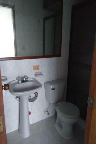 Apartamento Finca de 4 Cuartos Y Piscina