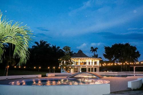 Hacienda Hotel Igu�
