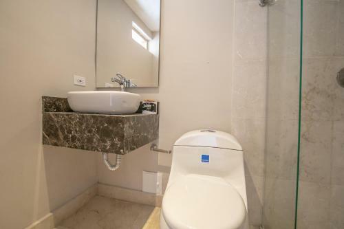 9 Bedroom Apartment With Jacuzzi In Old City