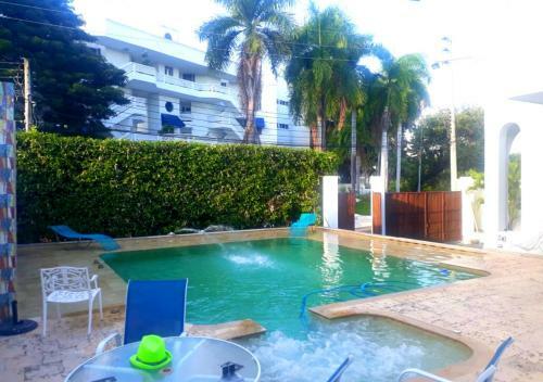 Casa Con Jacuzzi Y Piscina Privada En Lagos Del Pe�on