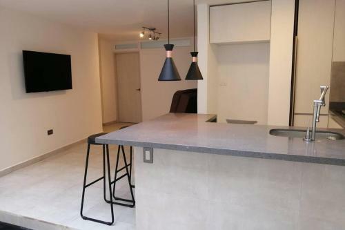 En El Poblado, Espectacular Apartamento Entero Nuevo