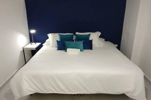 En El Poblado, Espectacular Apartamento Entero Nuevo