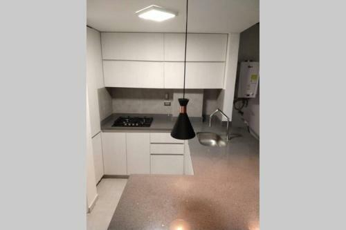 En El Poblado, Espectacular Apartamento Entero Nuevo