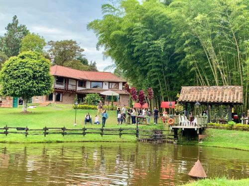 Rancheria Loft Chalet, Lago Privado