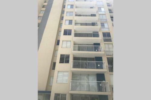Apartamento C�modo Con Todo Lo Que Necesitas Con Aire Acondicionado !!