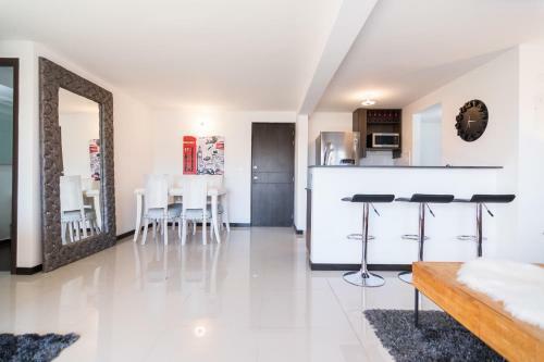 Apartamento 3/2 La Vega Modern & Chic W/pool By Nomad Guru