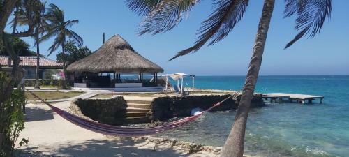 Hotel Sunsets Del Rosario
