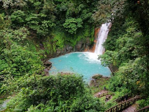 Bed & Breakfast Posada Rio Celeste In