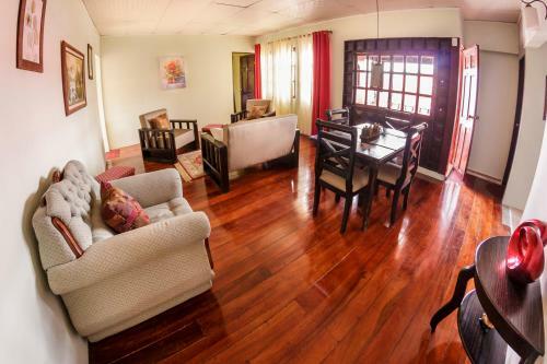 Hostal Delcafetalcr
