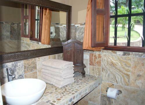 Casa La Colonial B&B