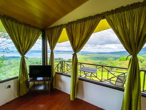 Hotel Retiro Del Lago Arenal Lodge