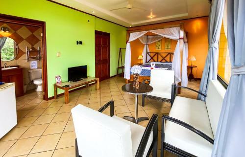 Hotel Retiro Del Lago Arenal Lodge