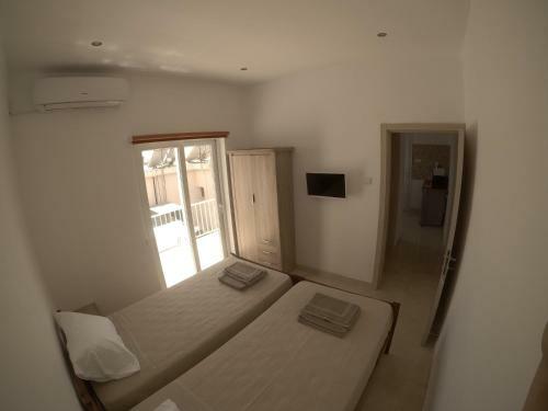 Alex Holiday Apartments