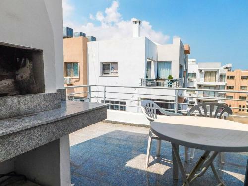 Rix Palm Apartments