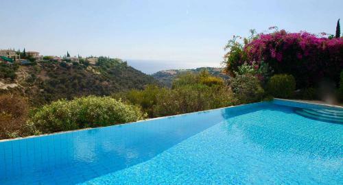 4 Bedroom Villa Thrasos With Private Infinity Pool, Aphrodite Hills Resort