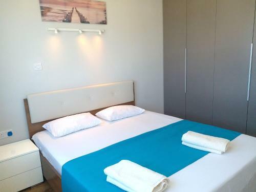 Panoramic Sea View Apartment