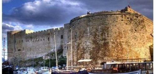 Kyrenia British Harbour Hotel