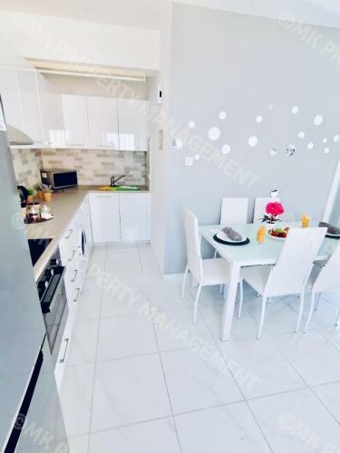 Lysia Sea-view Apartment