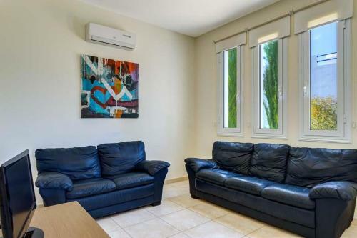 Latchi Villa Sleeps 6 With Pool Air Con And Wifi