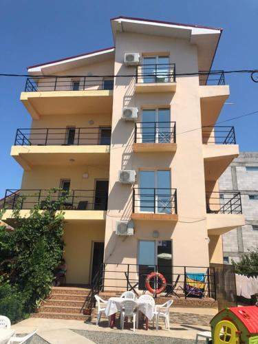 Hostal Vila Orient 2