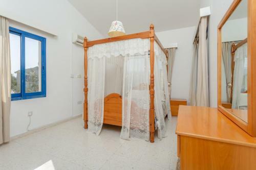 Villa Charoula Tria