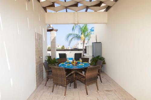 Villa Maison Menelaos