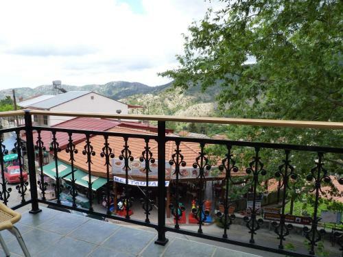 Mountain Rose Garden Hotel & Restaurant