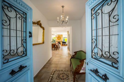 Giolou Villa Sleeps 6 With Pool Air Con And Wifi