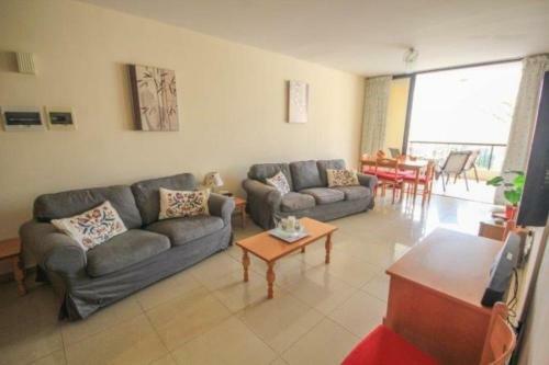 Beautiful 2-bed Apartment In Oroklini