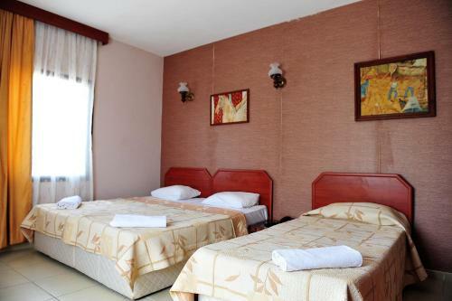 Kasgar Court Hotel