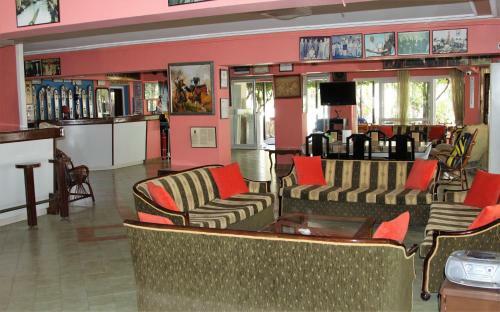 Kasgar Court Hotel