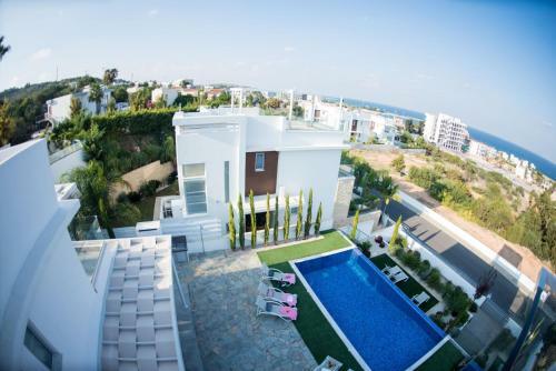 Sapphire Lagoon Villa